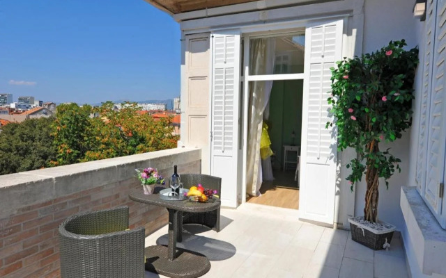 Nirvana Luxury Rooms