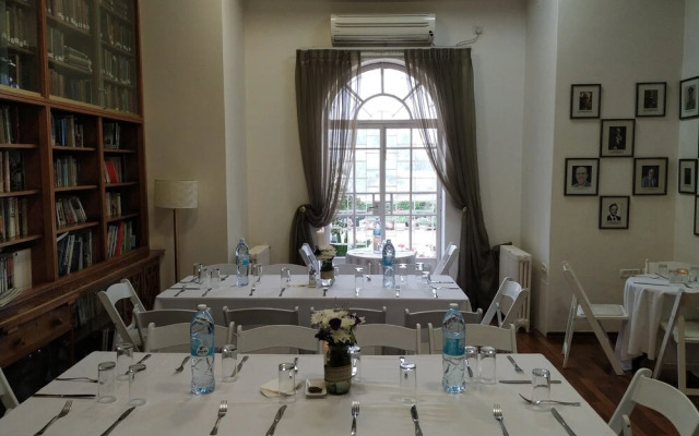 Scots House Hotel