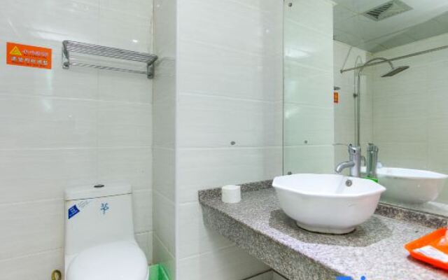 Yiyuan Holiday Hotel