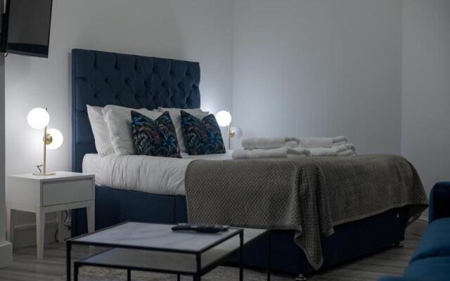 CAPITAL Apartment 4 Chelsea Cloisters