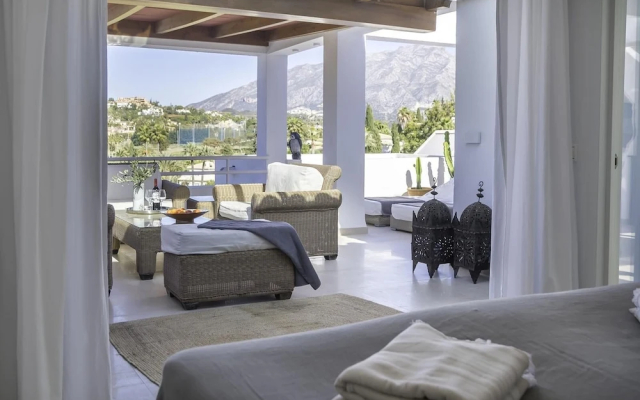 Penthouse First Line Golf - Marbella