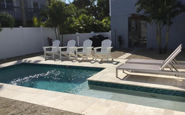 AMI Sand Dollar - 6403 B Holmes