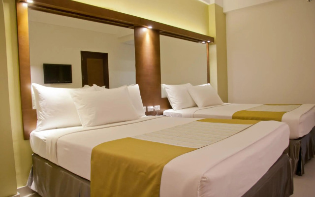 Microtel by Wyndham Acropolis