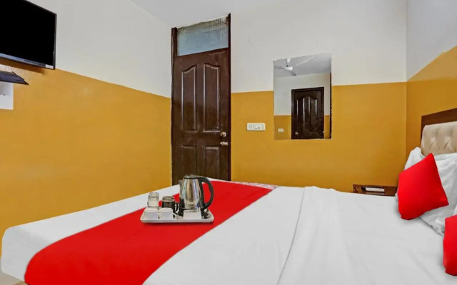 Oyo Flagship 702639 Chaudhary Palace