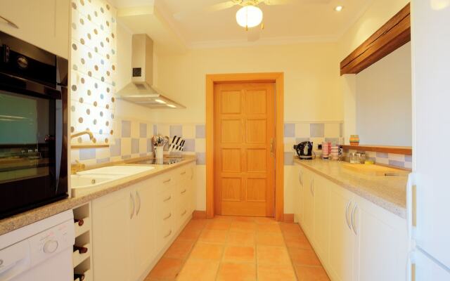 The Lodge - Desert Springs