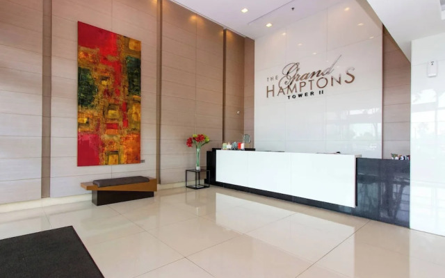 Elegant 2BR Apartment in Upscale Fort BGC Fast Wifi