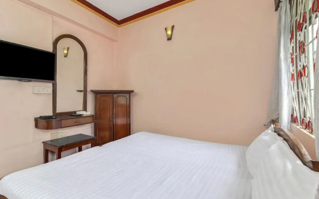 Hotel Saaj by OYO Rooms