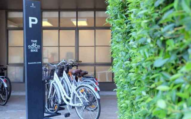 Rain Chaam Huahin by Jan Pool view เรน  หัวหิน WFH