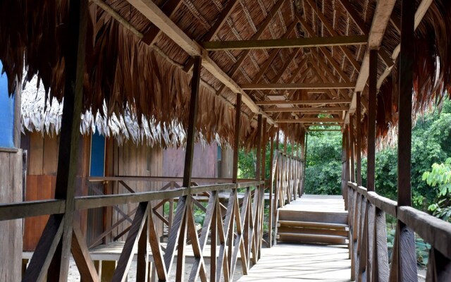 Yaku Amazon Lodge & Expeditions