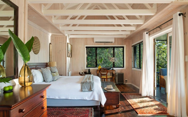 Prana Lodge