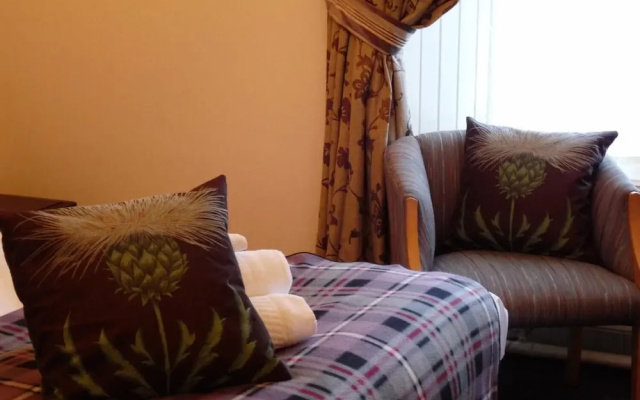 Milton Birnam Hotel