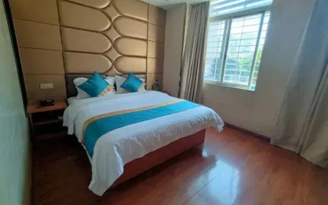 Huaju Hotel (Fuzhou Rongcheng Plaza store)