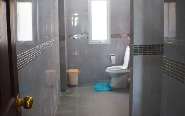 Luxury 5 Bed 5 Bath Villa