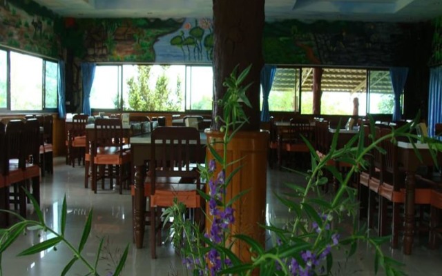 Golden Cliff Beach Resort (SHA Extra Plus)