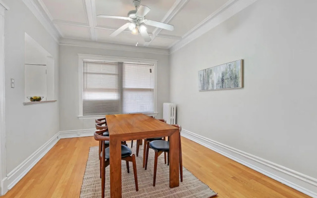 Feel at Home 2BR Apt - Buckingham 3