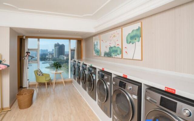 Vienna International Hotel (Tianmen Wanda Plaza Donghu Branch)