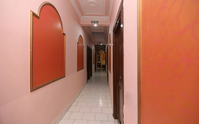 Oyo 16761 Rk Regency
