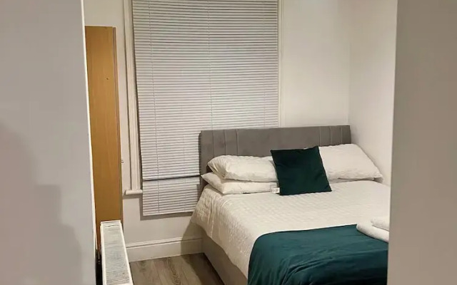 The Coral Guest House Fratton