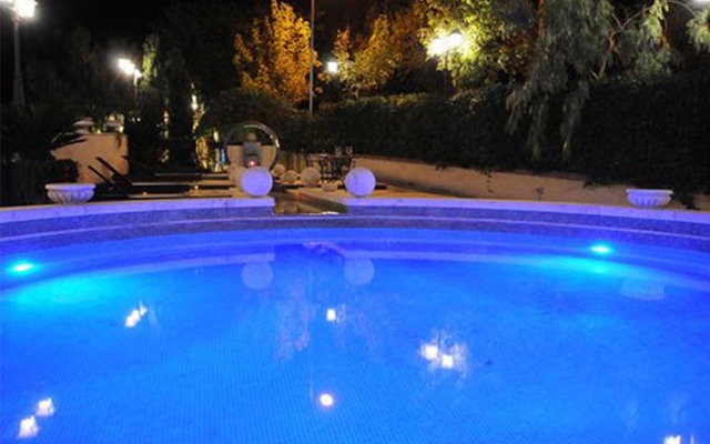 Villa Euchelia Resort