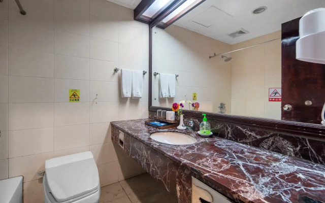 Pipaxi Hotel