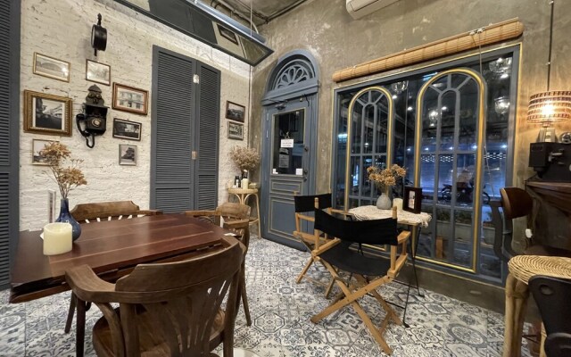 Central Old Town Cottage