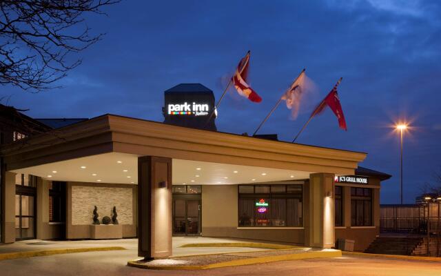 Park Inn By Radisson Toronto - Markham