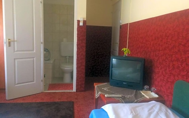 Rózsás Motel