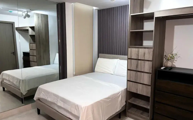 Studio Apartment with Ocean View