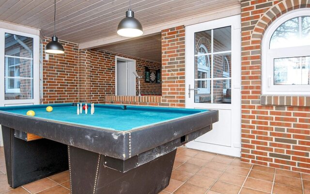 10 Person Holiday Home in Glesborg-by Traum