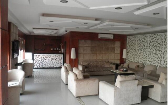 Samaya Apartment 1