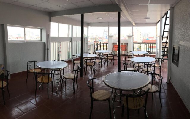 La Lune Hotel