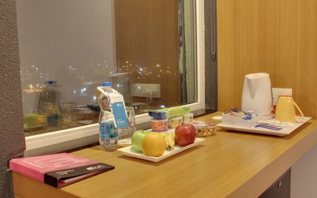 Aloft Ahmedabad, Sg Road