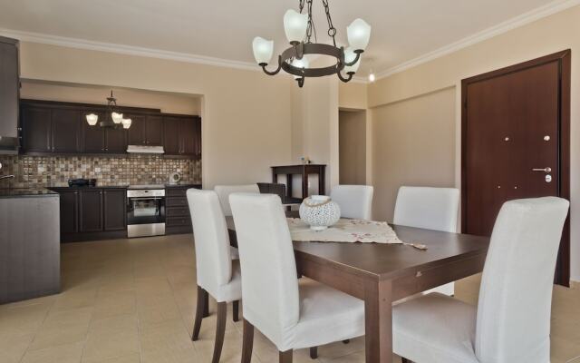 Lux SeaView Apartment