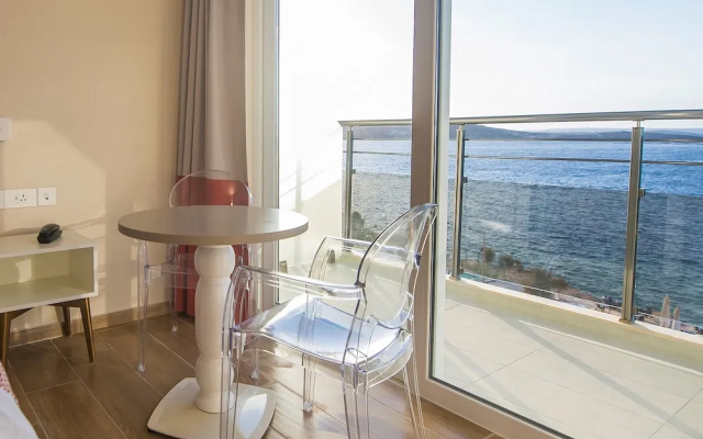 Seaview Hotel