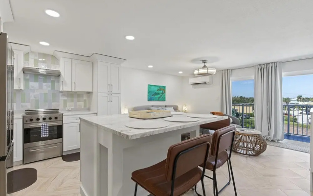 Mariner's Cove 308