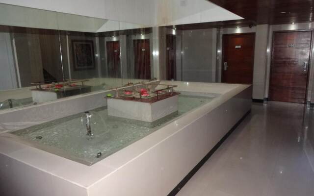 Lotus A Pondy Hotel