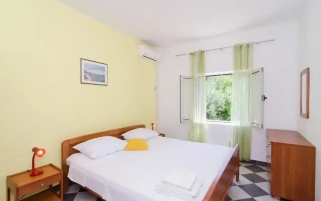 Holiday Home Blue Vineyard- Three Bedroom House With Terrace and Sea View