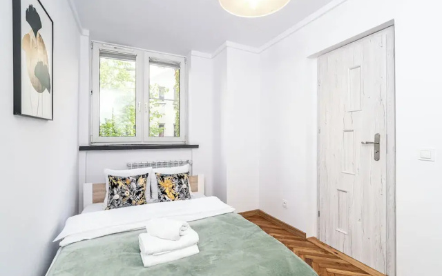 RentPlanet- Apartament Dąbrowskiego
