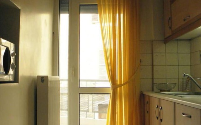 Cozy and Modern Apartment Centrally Located