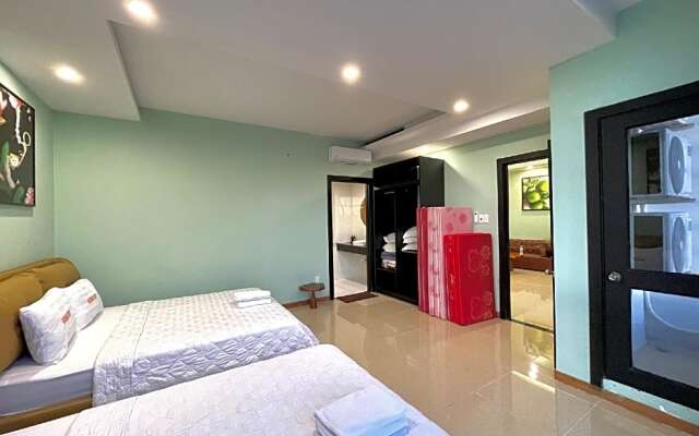 Apartment with Sea View near the beach