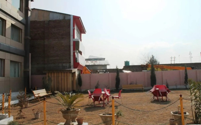 Grand Rayan Hotel