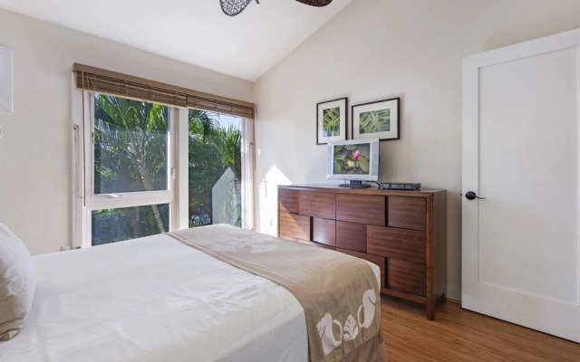 Aina Nalu Condo I210 - 2 Br Condo