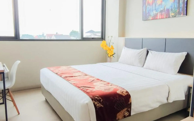 Front One Harvest Hotel Wonosobo