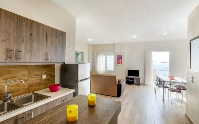 Seaview Studio, 3 Pers Panoramic Seaview in Beautiful Setting, West From Chania
