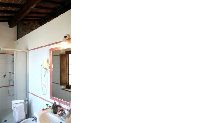 La Villa a Charming Villa With Swimming Pool-la Villa