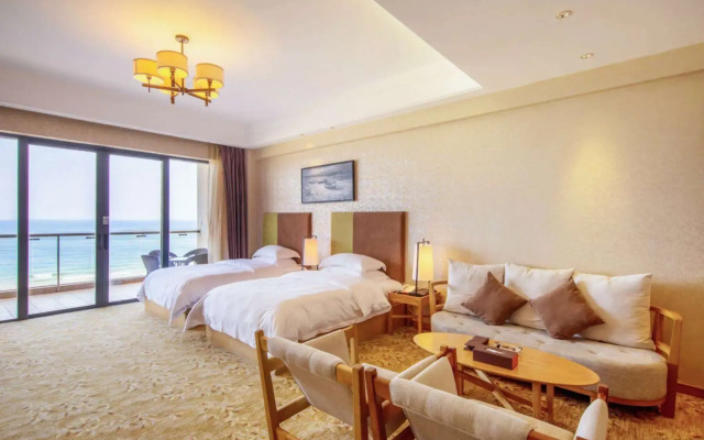 Days Hotel and Suites Yangjiang