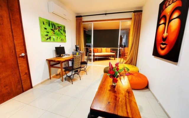 Cafe de Paris B&B