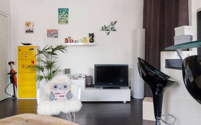 Modern Studio Bastille Smartrenting