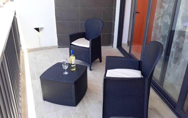 Apartment With 2 Bedrooms in Għajnsielem, With Wonderful sea View, Furnished Terrace and Wifi