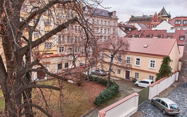 Charles Bridge Royal Apartment